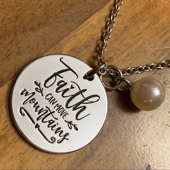 FAITH CAN MOVE MOUNTAINS ♡ GIFT NECKLACE - Picture 2 of 6
